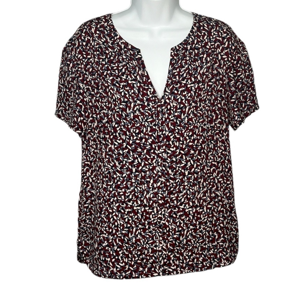 Tory Burch maroon blue white lightweight patterned short sleeve v-neck top small